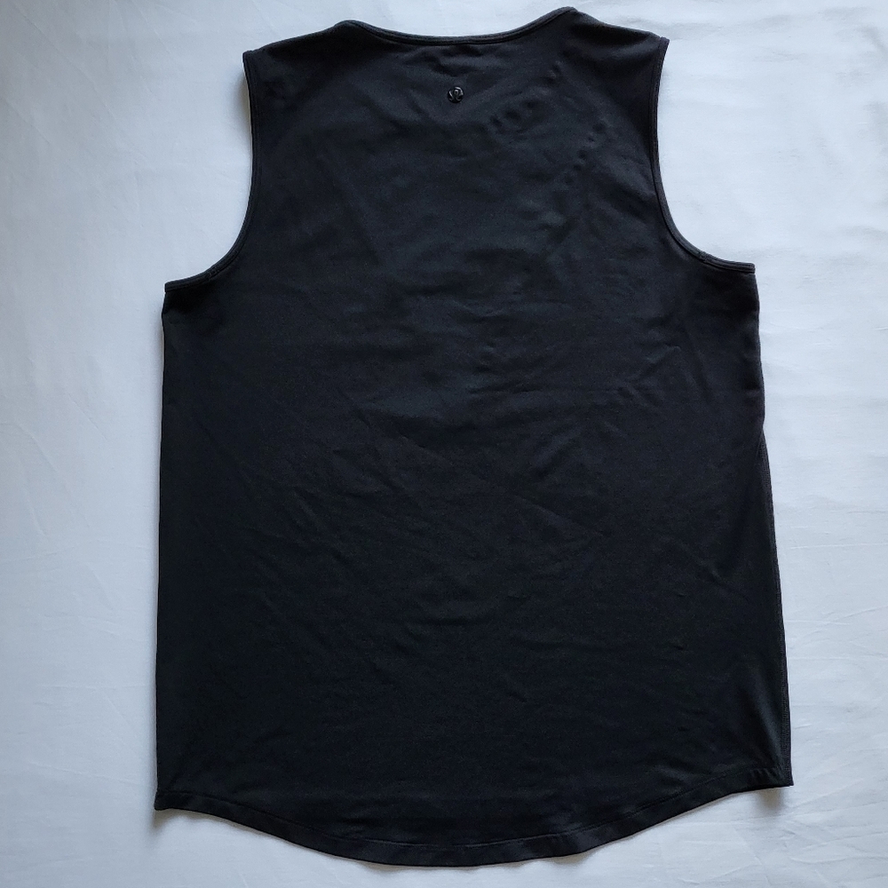 ๐Like New Lululemon Plank Tank - Picture 5 of 10